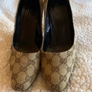 Gucci Brown Heels pre-own